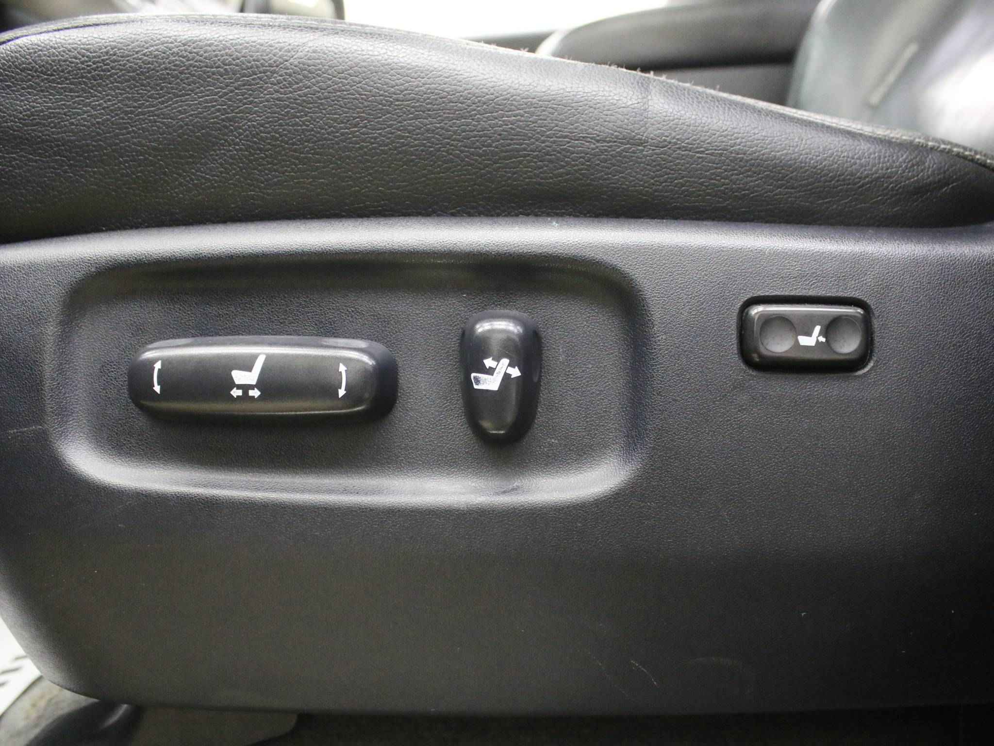 Toyota Land Cruiser, 200 Series