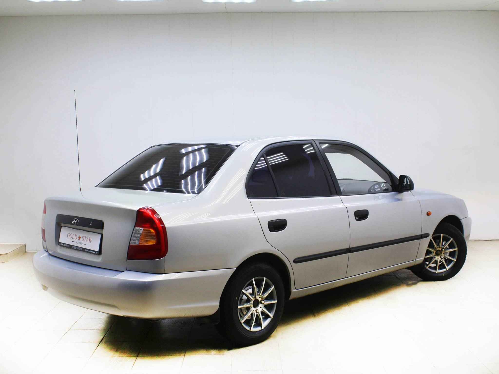Hyundai Accent, II