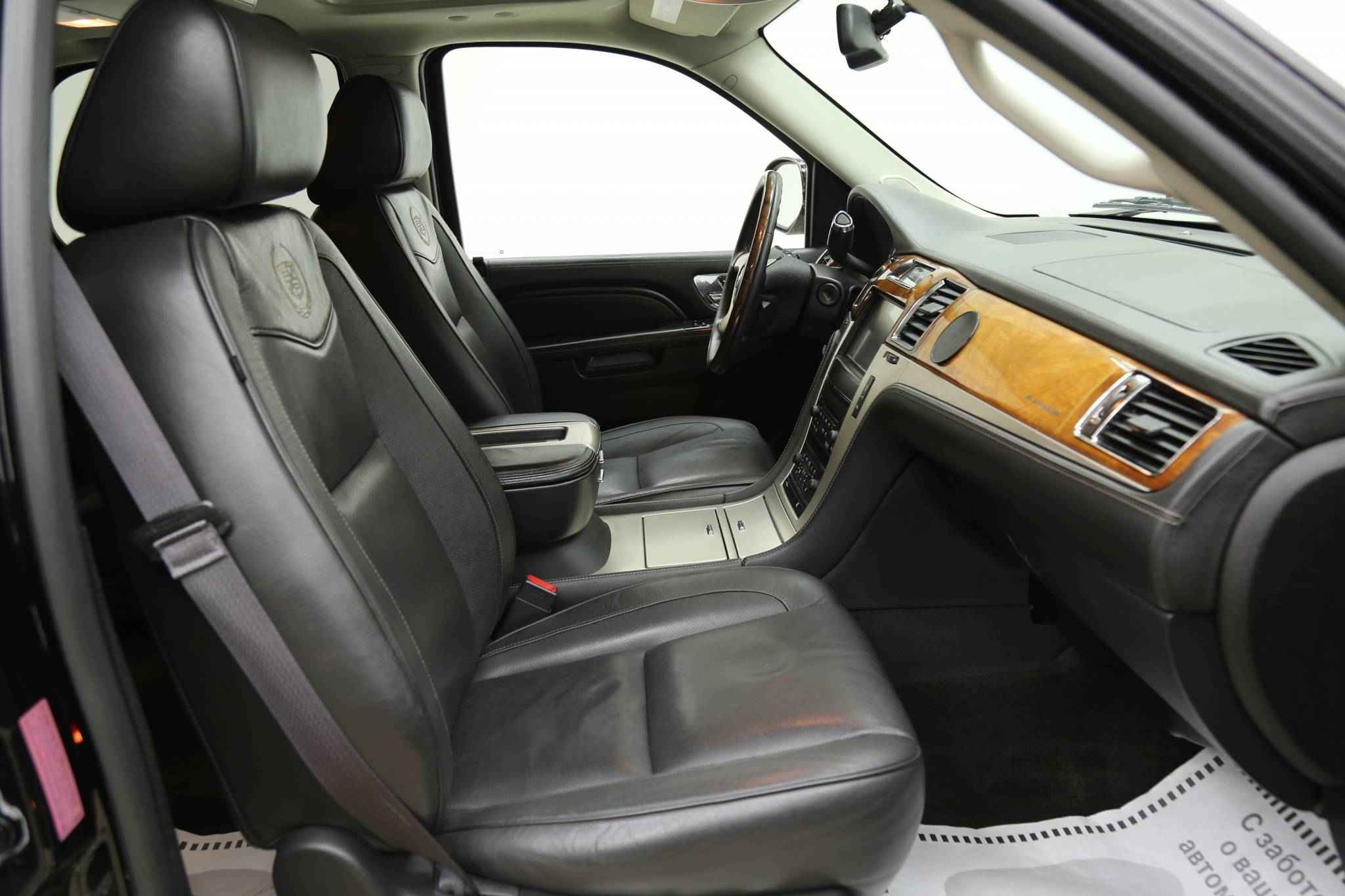 Cadillac Escalade, III