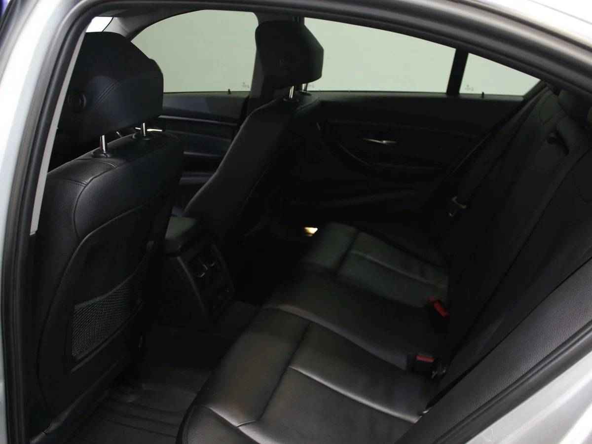 BMW 3 серии, VI (F3x)