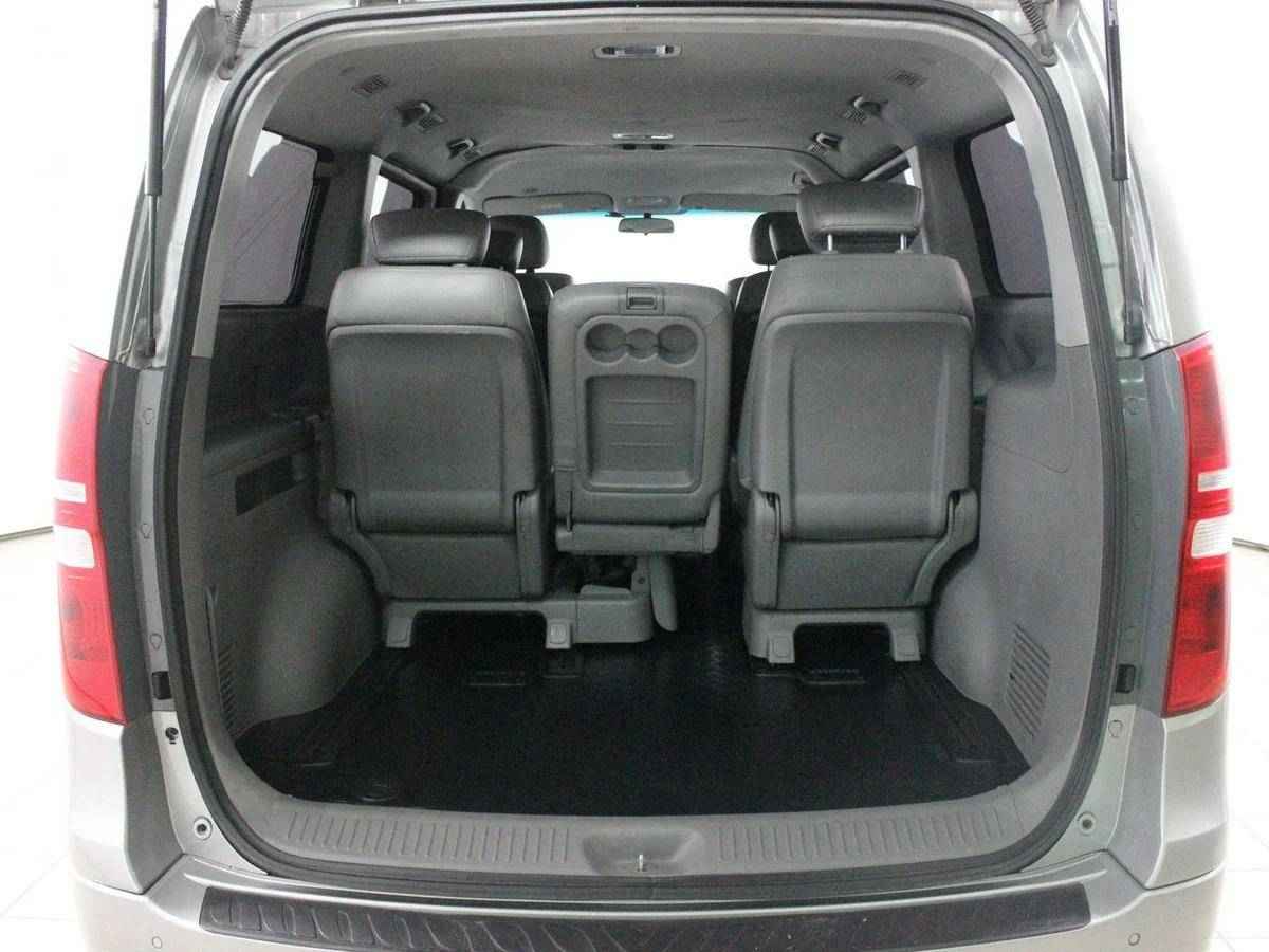 Hyundai Grand Starex, I