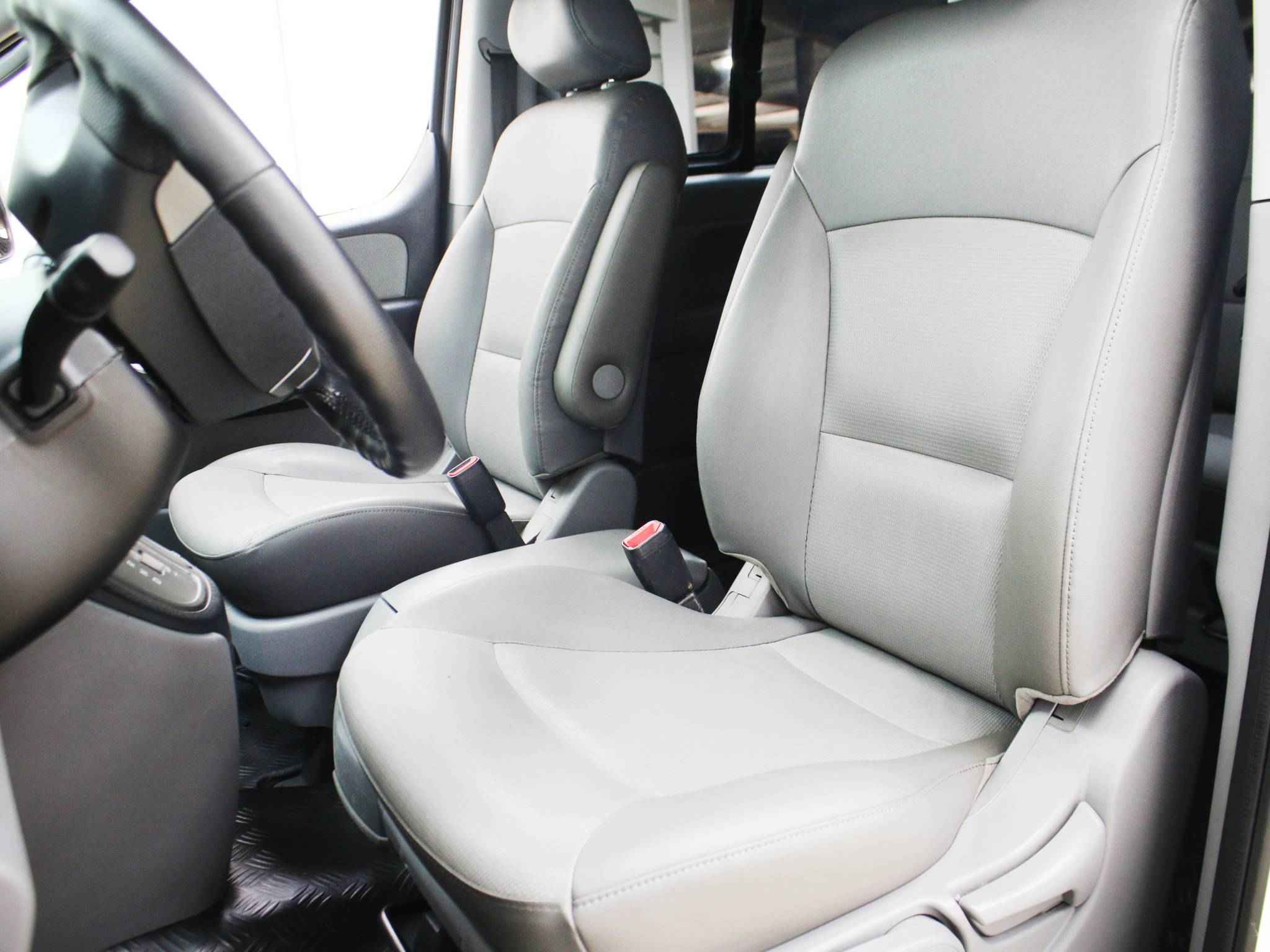 Hyundai Grand Starex, I