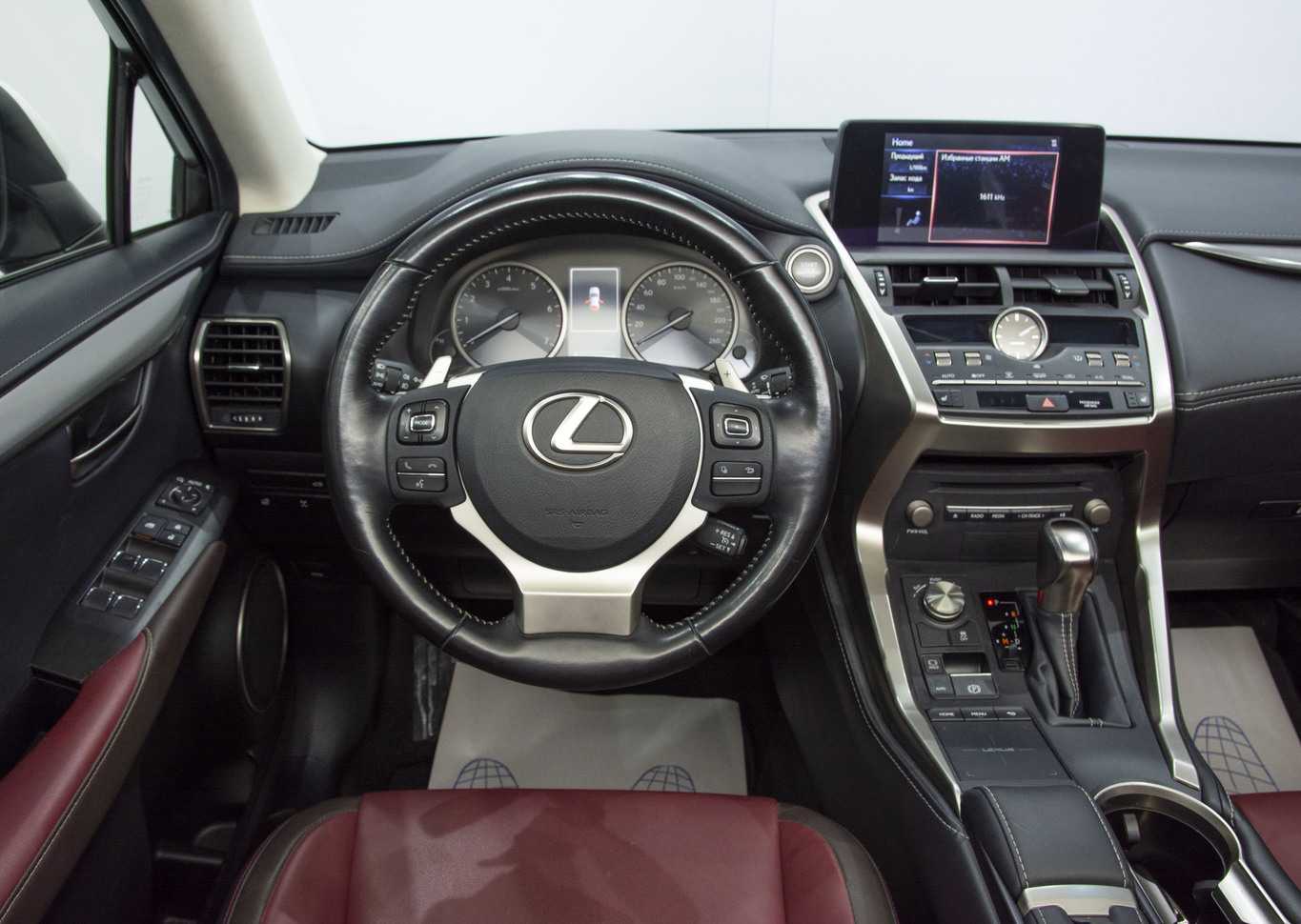 Lexus NX 300