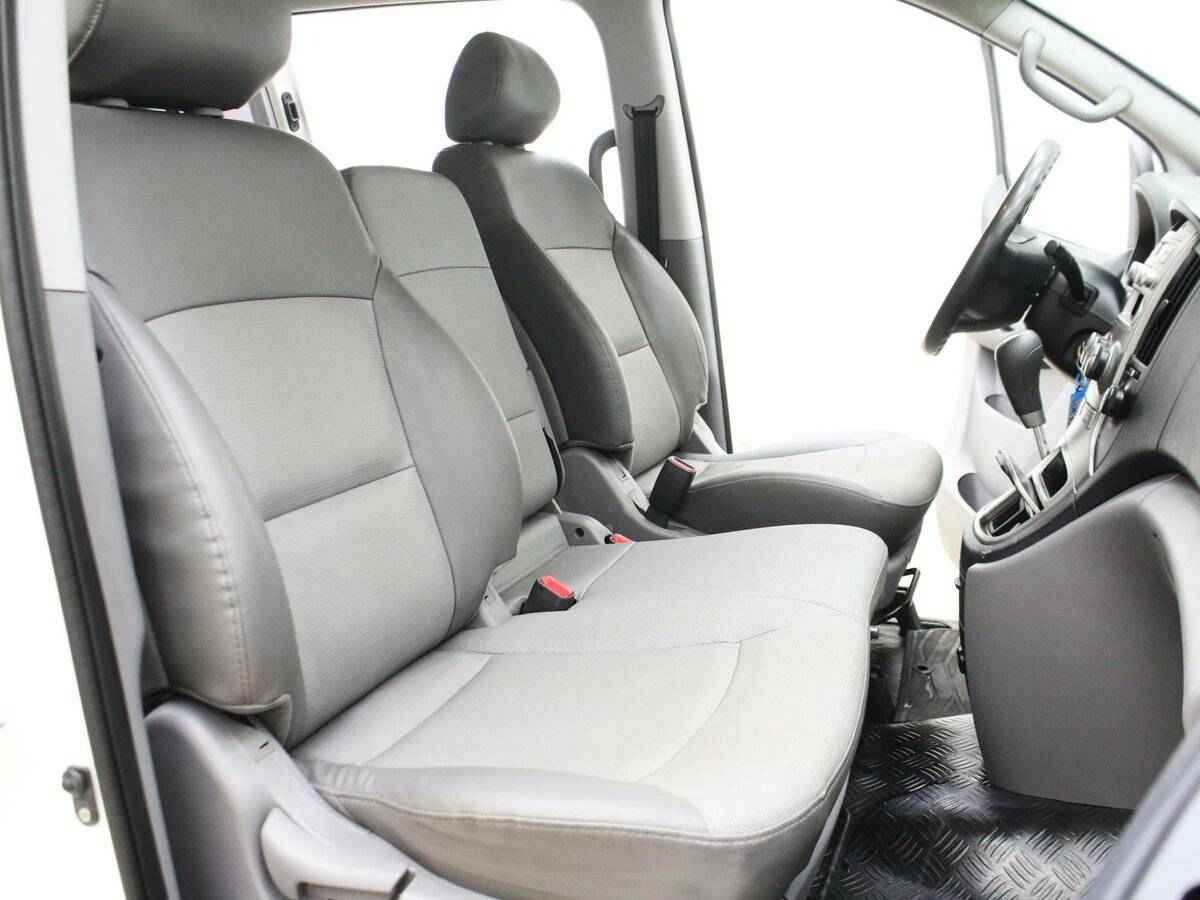 Hyundai Grand Starex, I