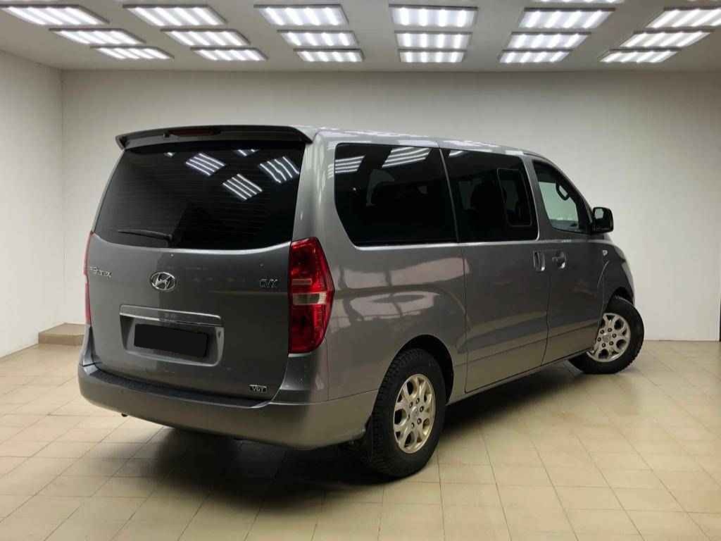 Hyundai Grand Starex, I