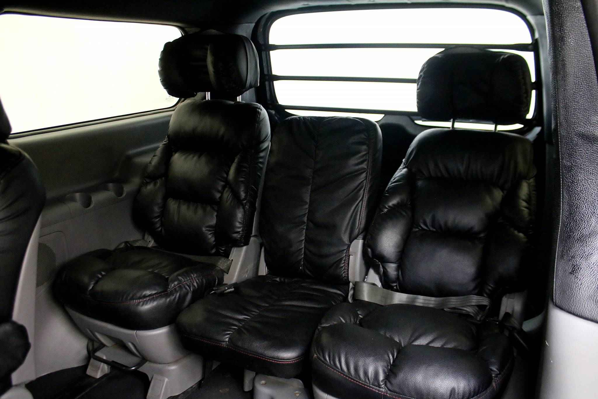 Hyundai Grand Starex, I