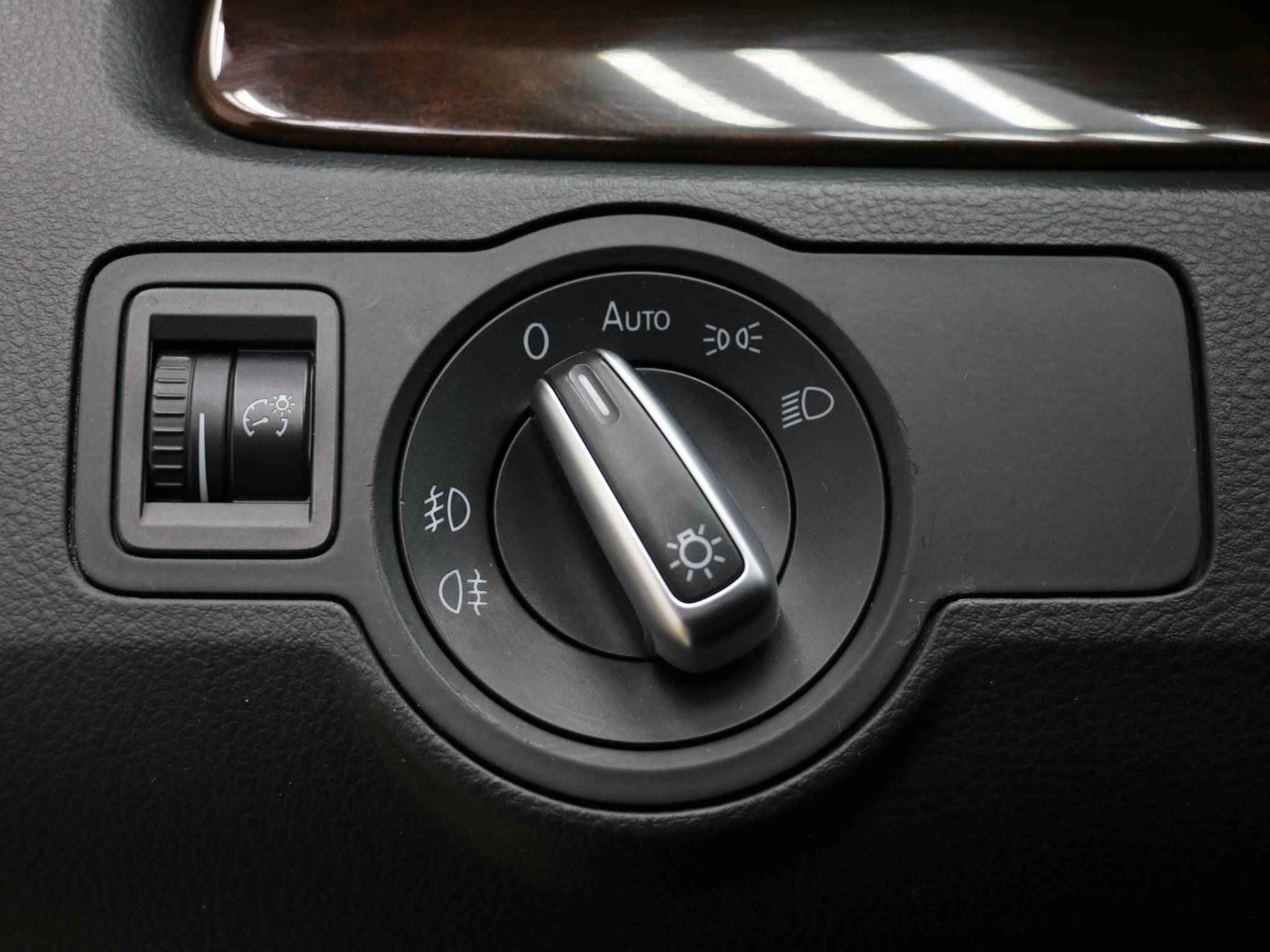 Volkswagen Passat, B7