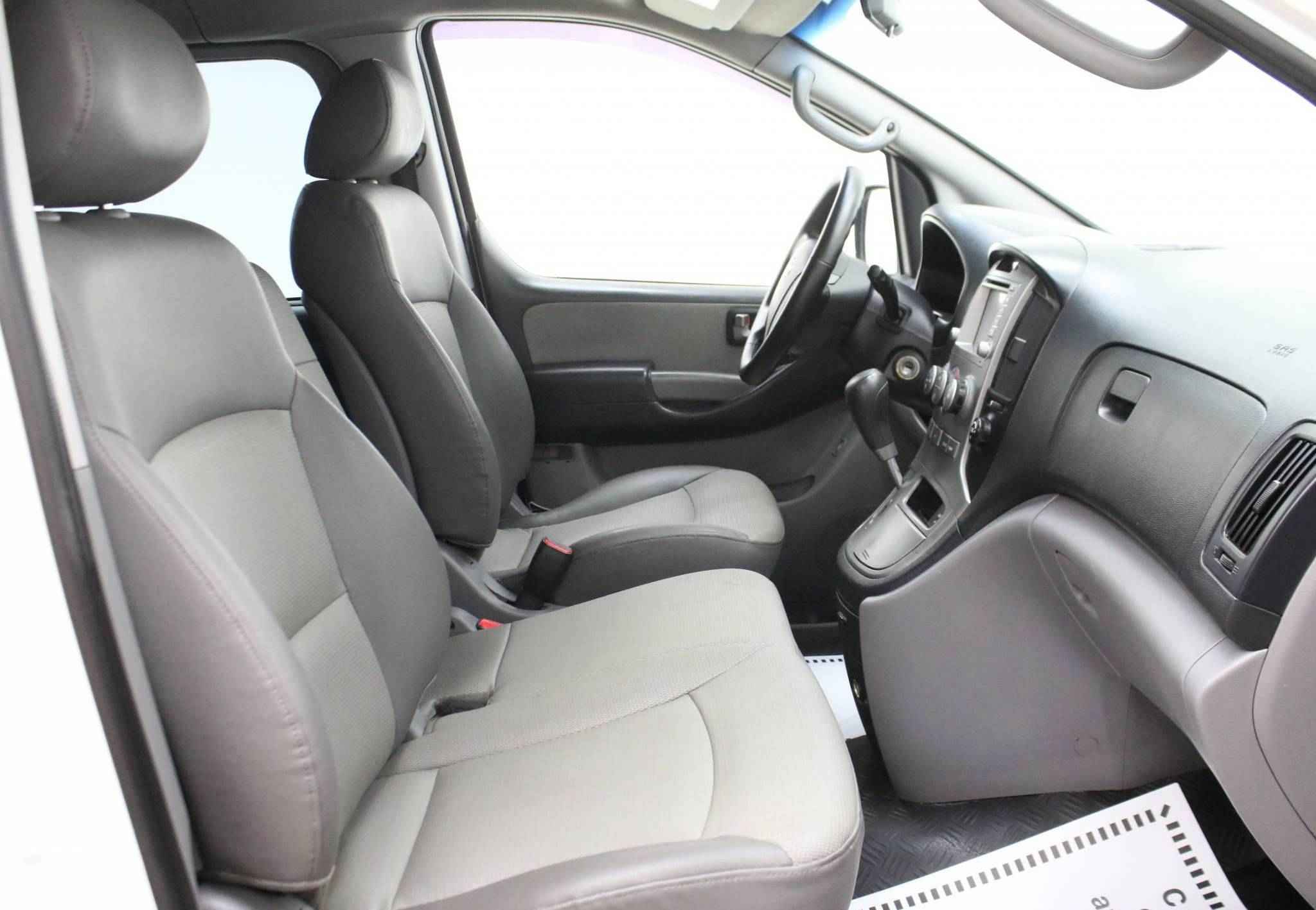 Hyundai Grand Starex, I