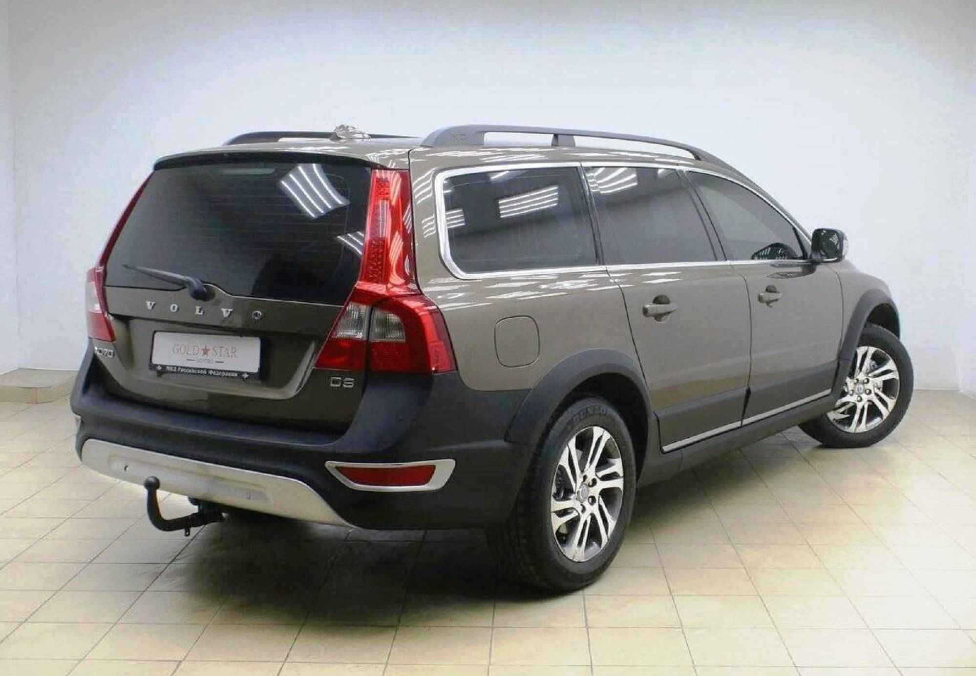 Volvo XC70, II