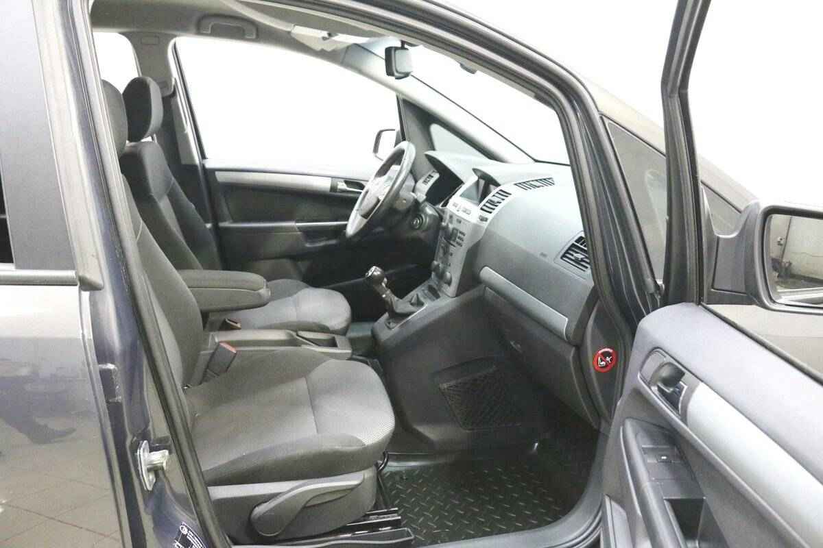 Opel Zafira, B Рестайлинг