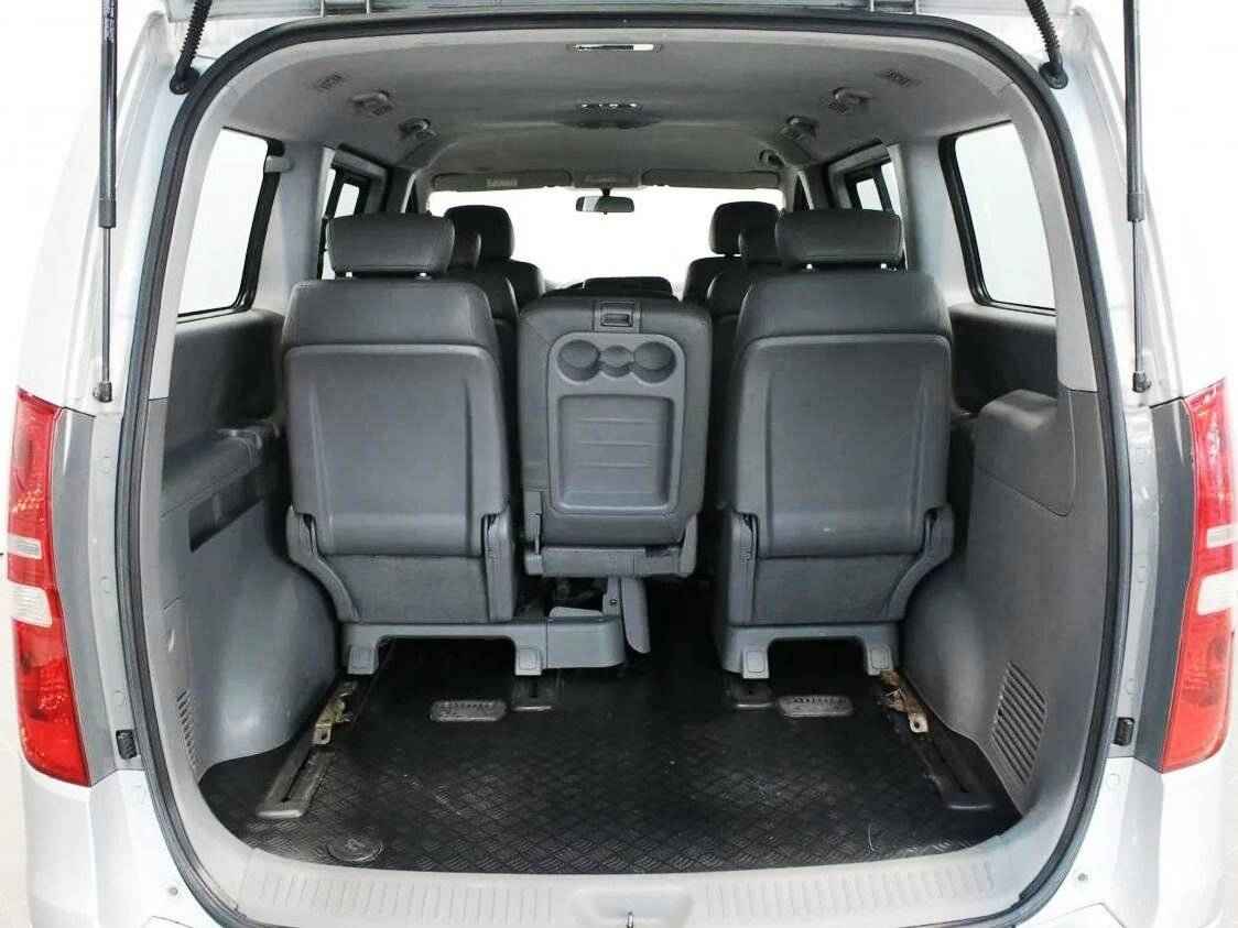 Hyundai Grand Starex, I