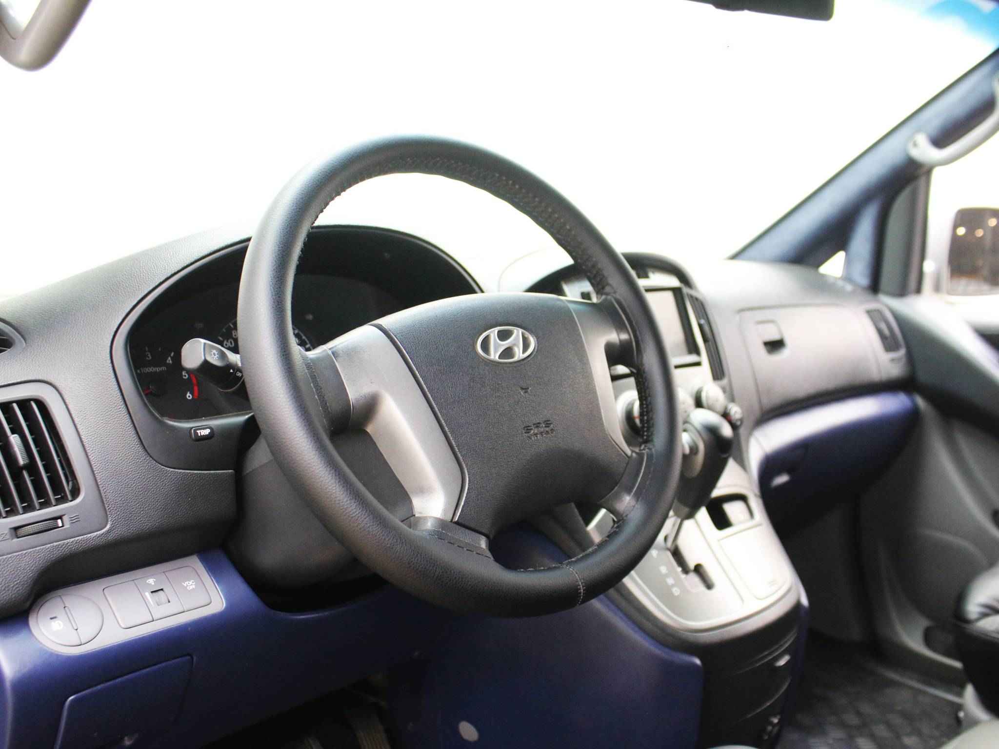 Hyundai Grand Starex, I