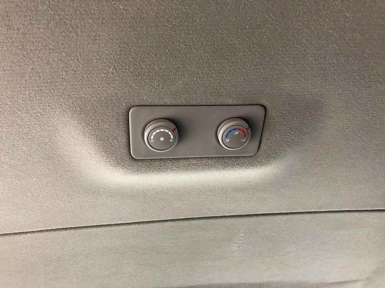 Hyundai Grand Starex, I