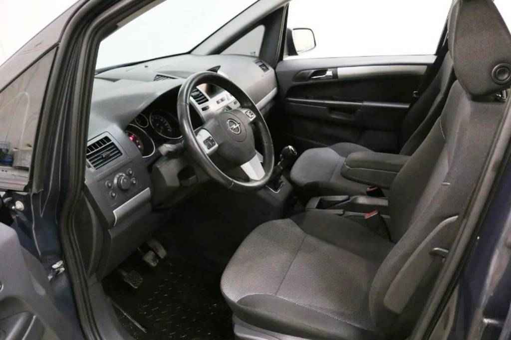 Opel Zafira, B Рестайлинг