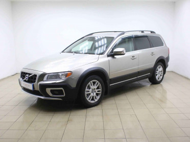 Volvo XC70, II