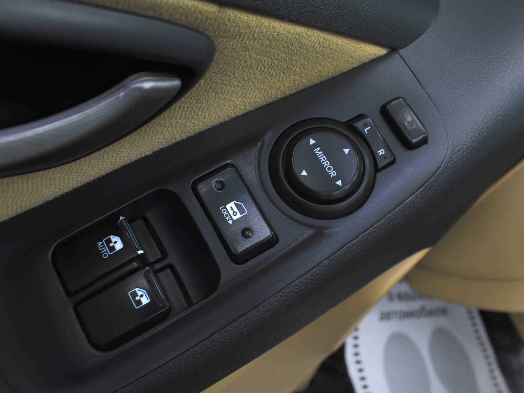 Hyundai Grand Starex, I