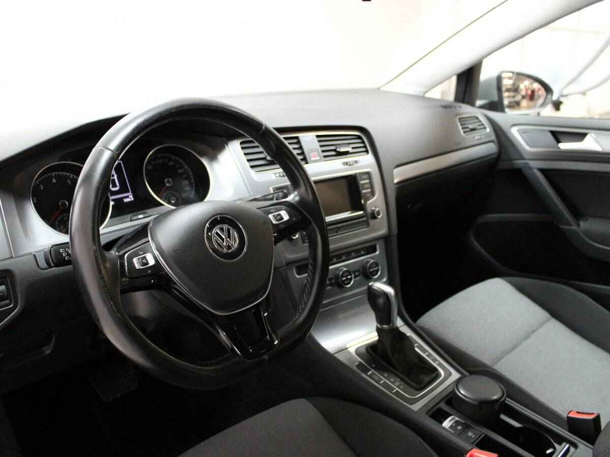 Volkswagen Golf, VII