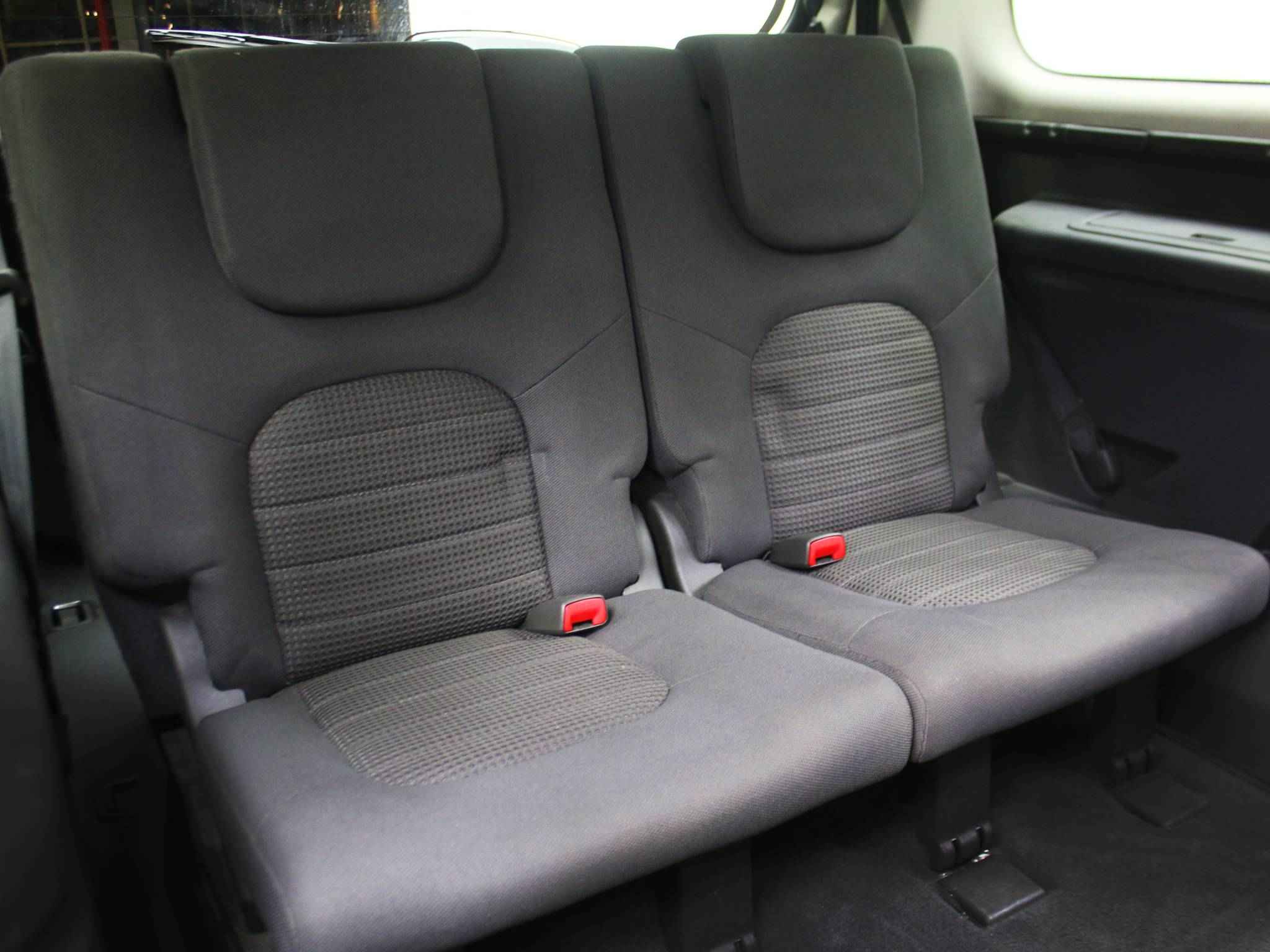 Nissan Pathfinder, III