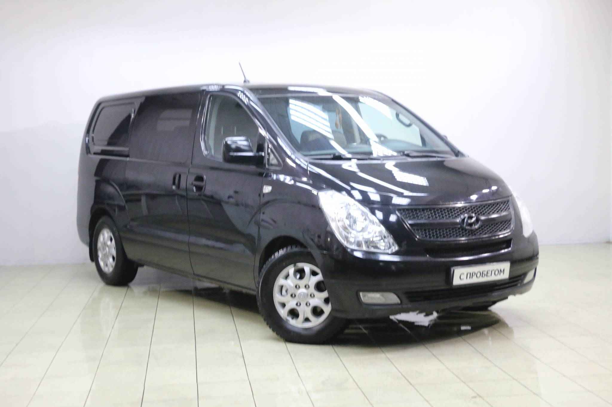 Hyundai Grand Starex, I