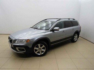 Volvo XC70, II