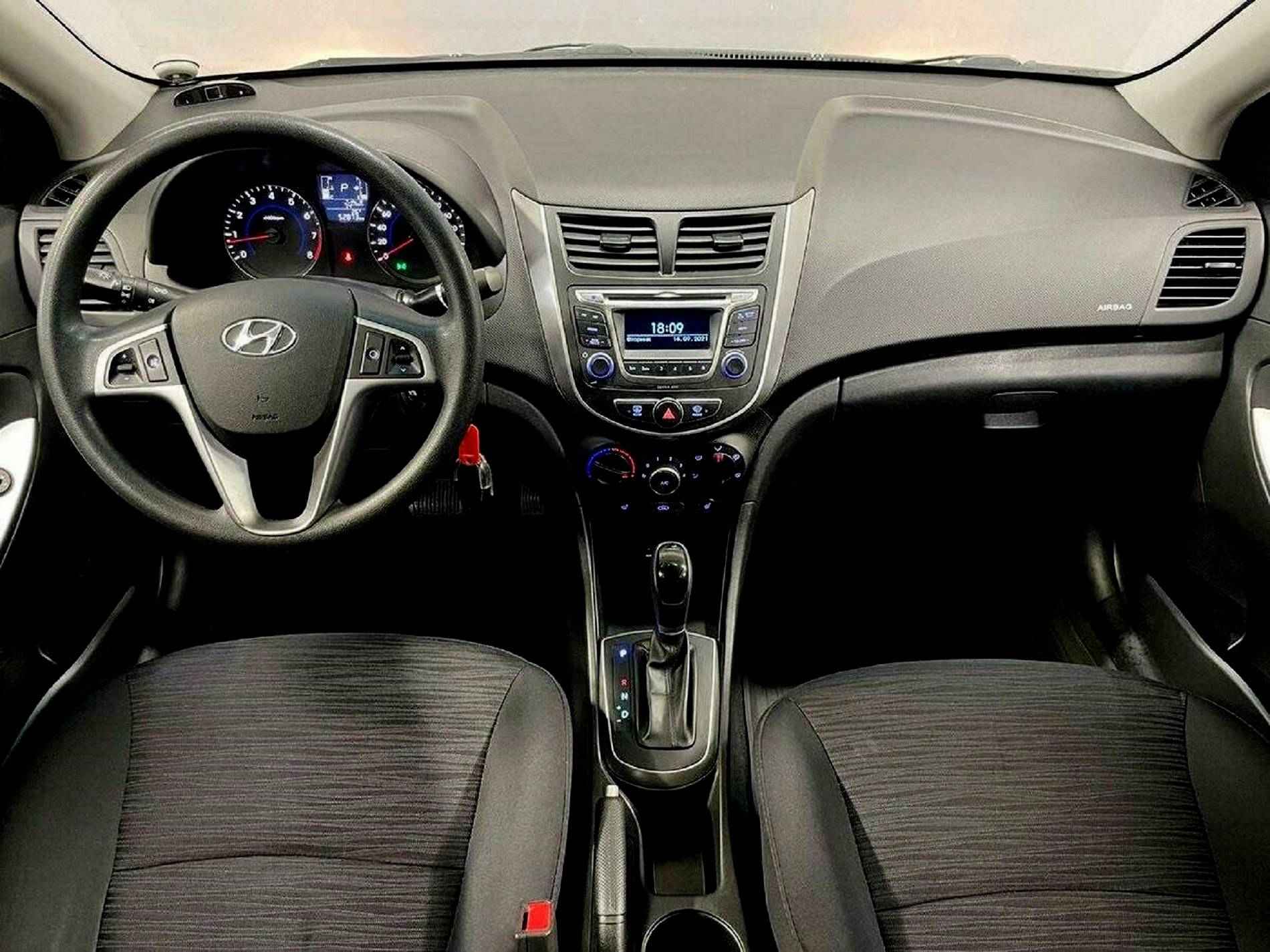 Hyundai Solaris, I Рестайлинг