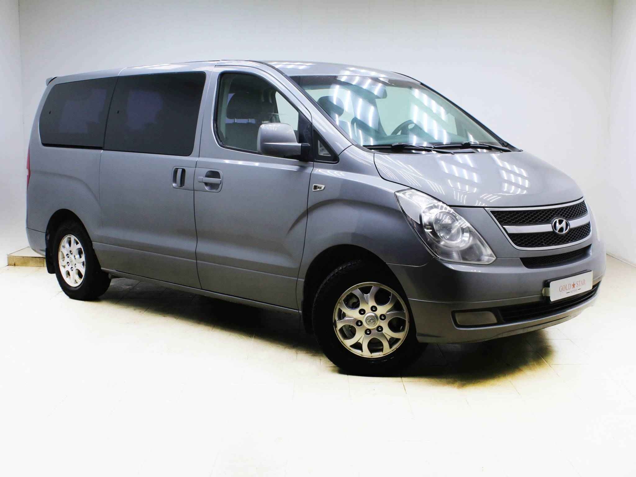 Hyundai Grand Starex, I