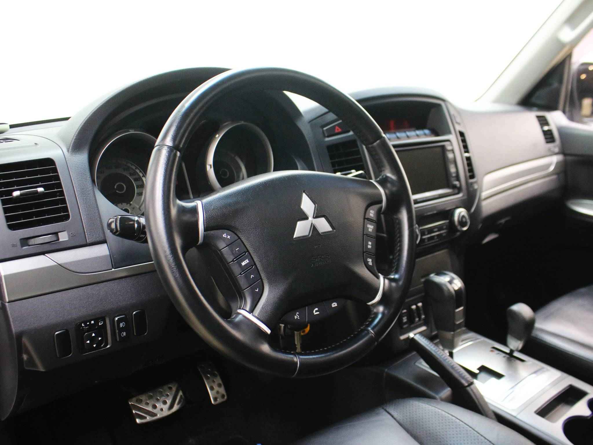 Mitsubishi Pajero, IV Рестайлинг 1