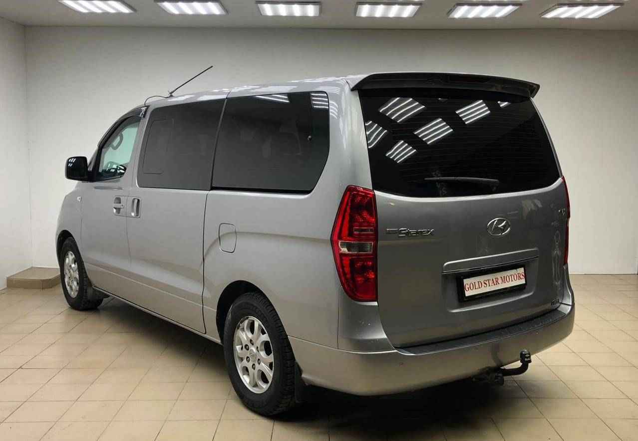 Hyundai Grand Starex, I