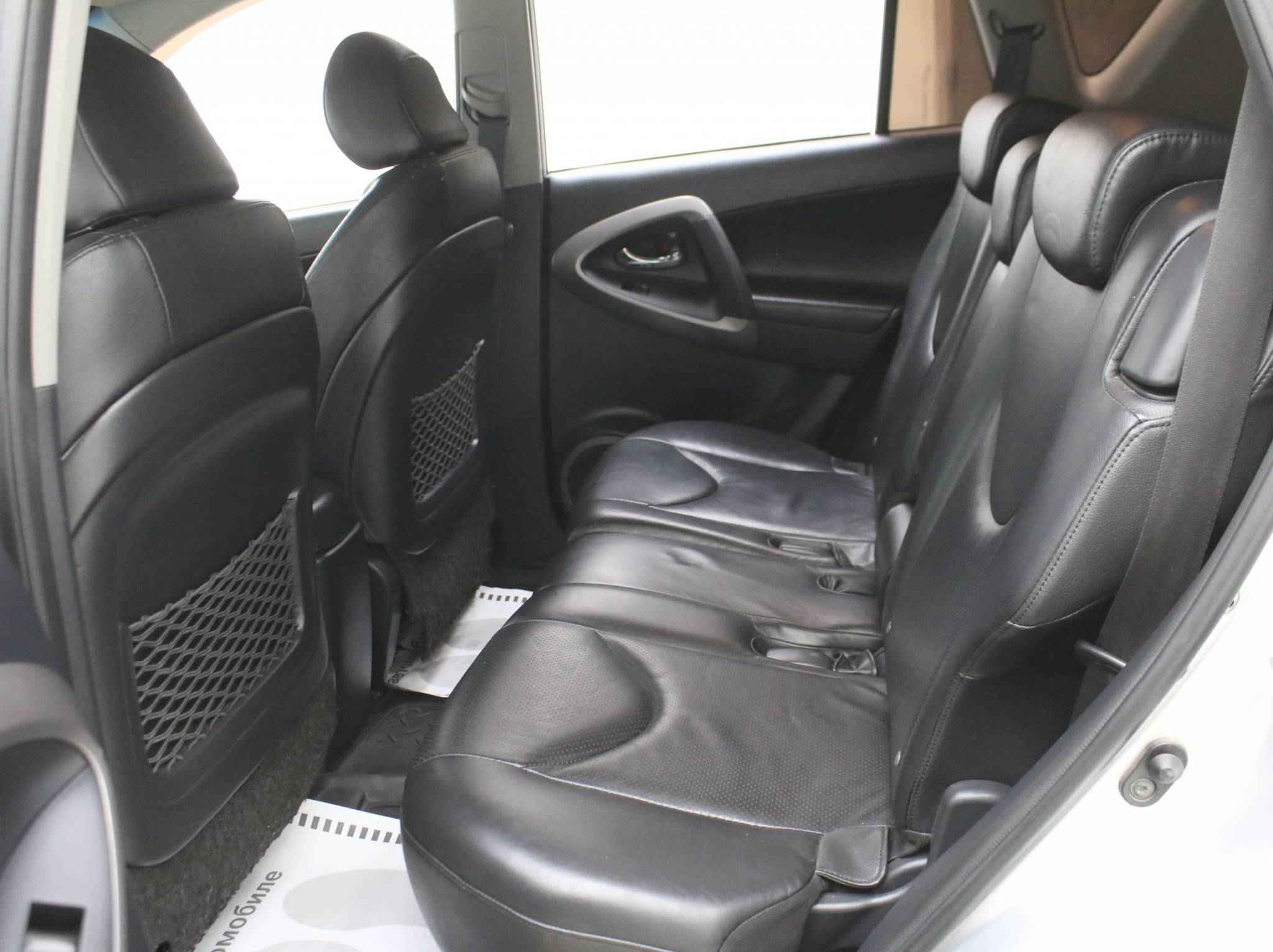 Toyota RAV4, III (XA30)