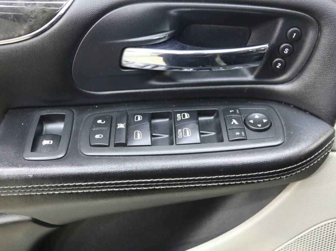 Chrysler Voyager, V Рестайлинг