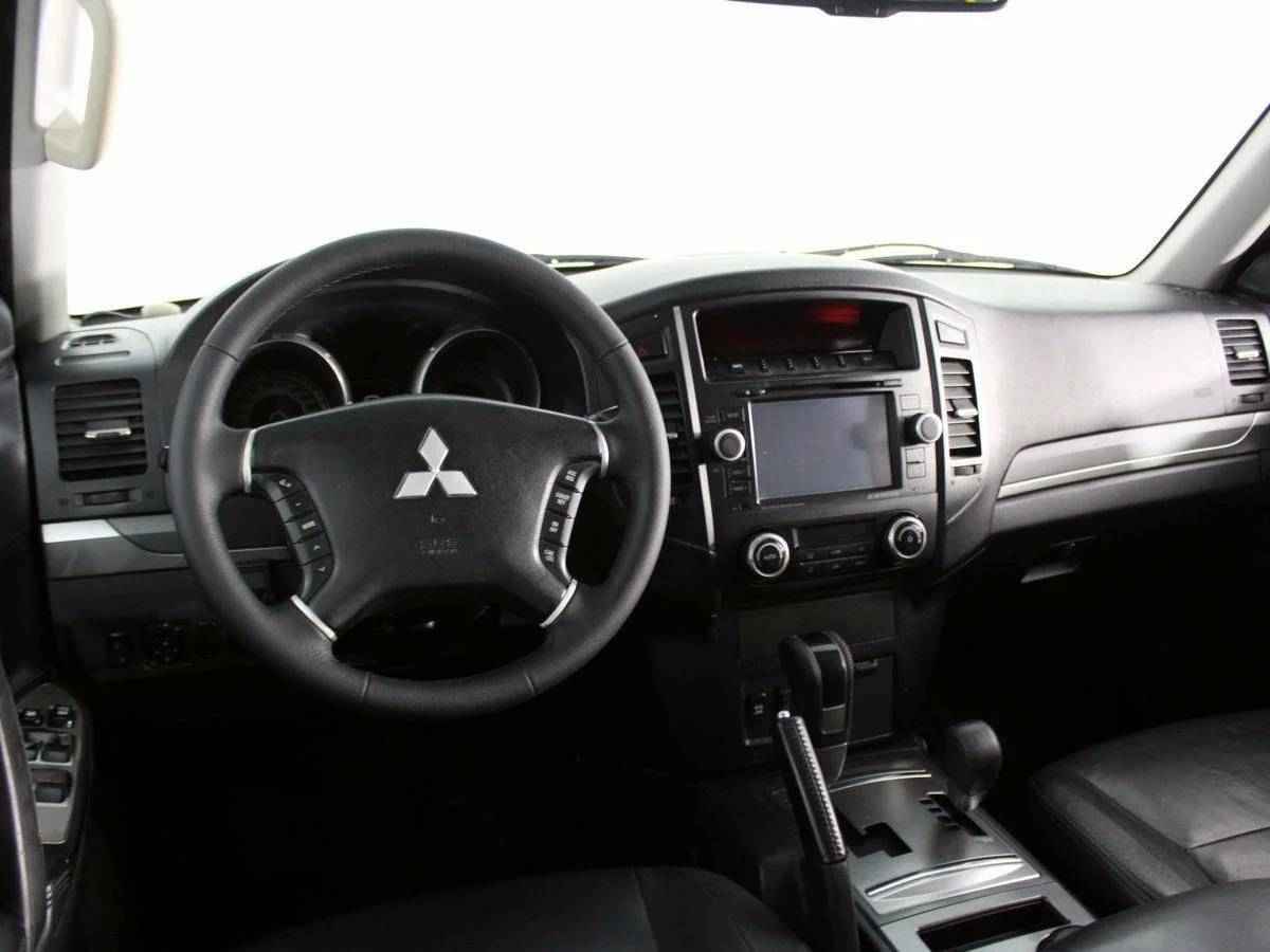 Mitsubishi Pajero, IV