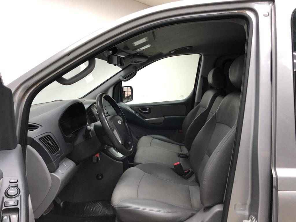 Hyundai Grand Starex, I