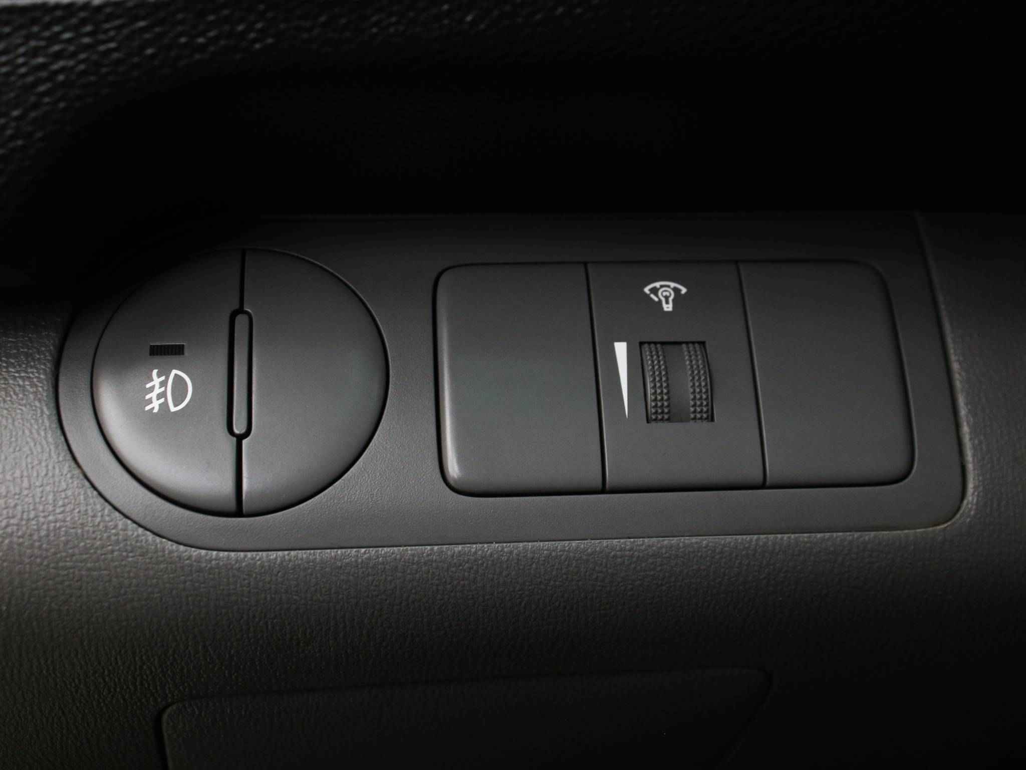 Hyundai Grand Starex, I