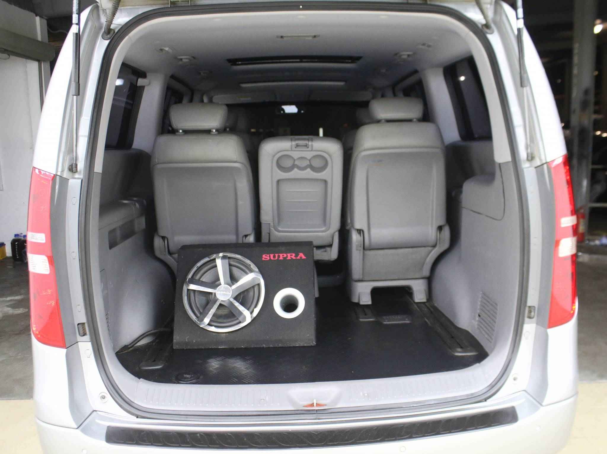 Hyundai Grand Starex, I