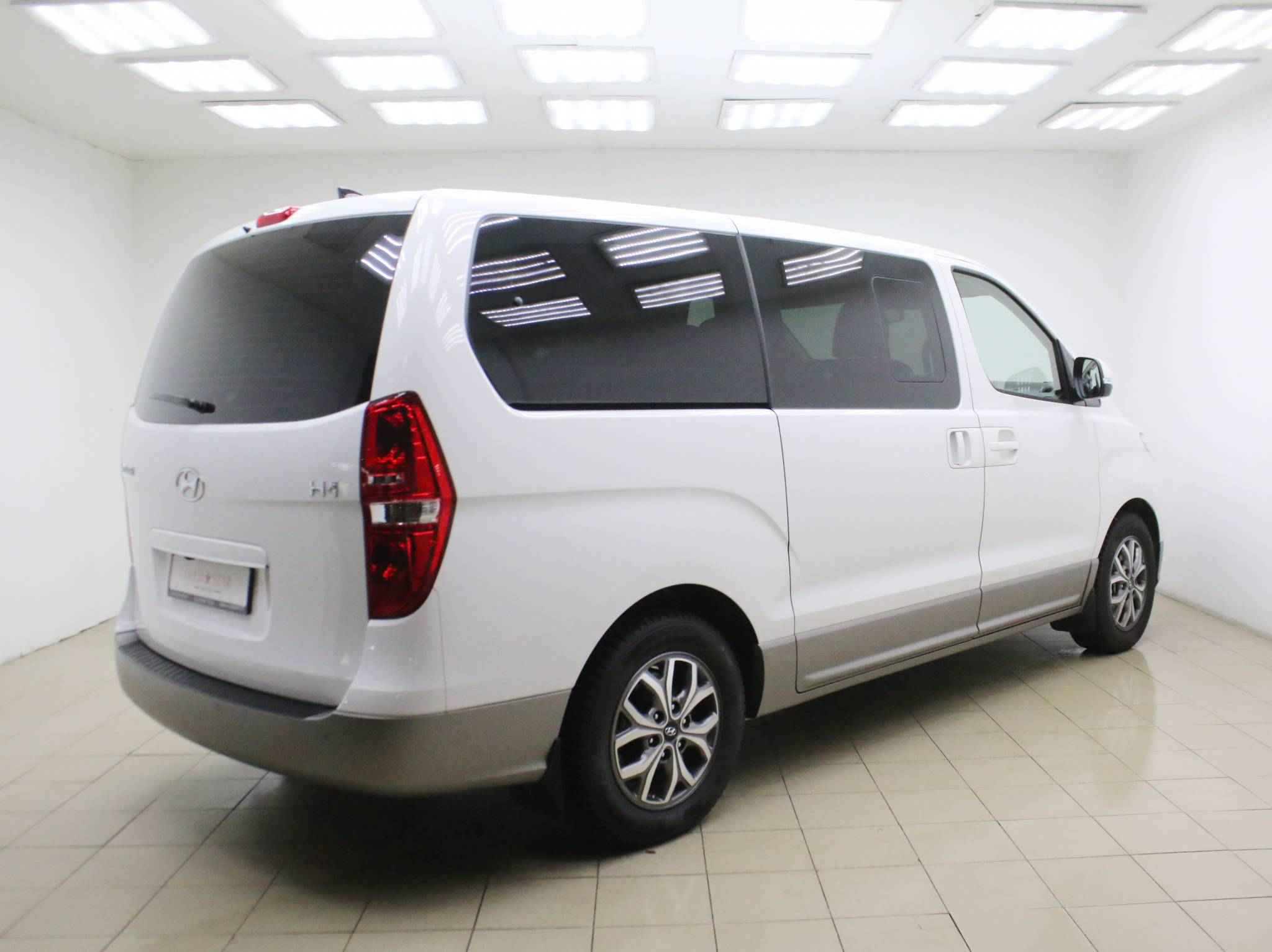 Hyundai H-1, II Рестайлинг 2