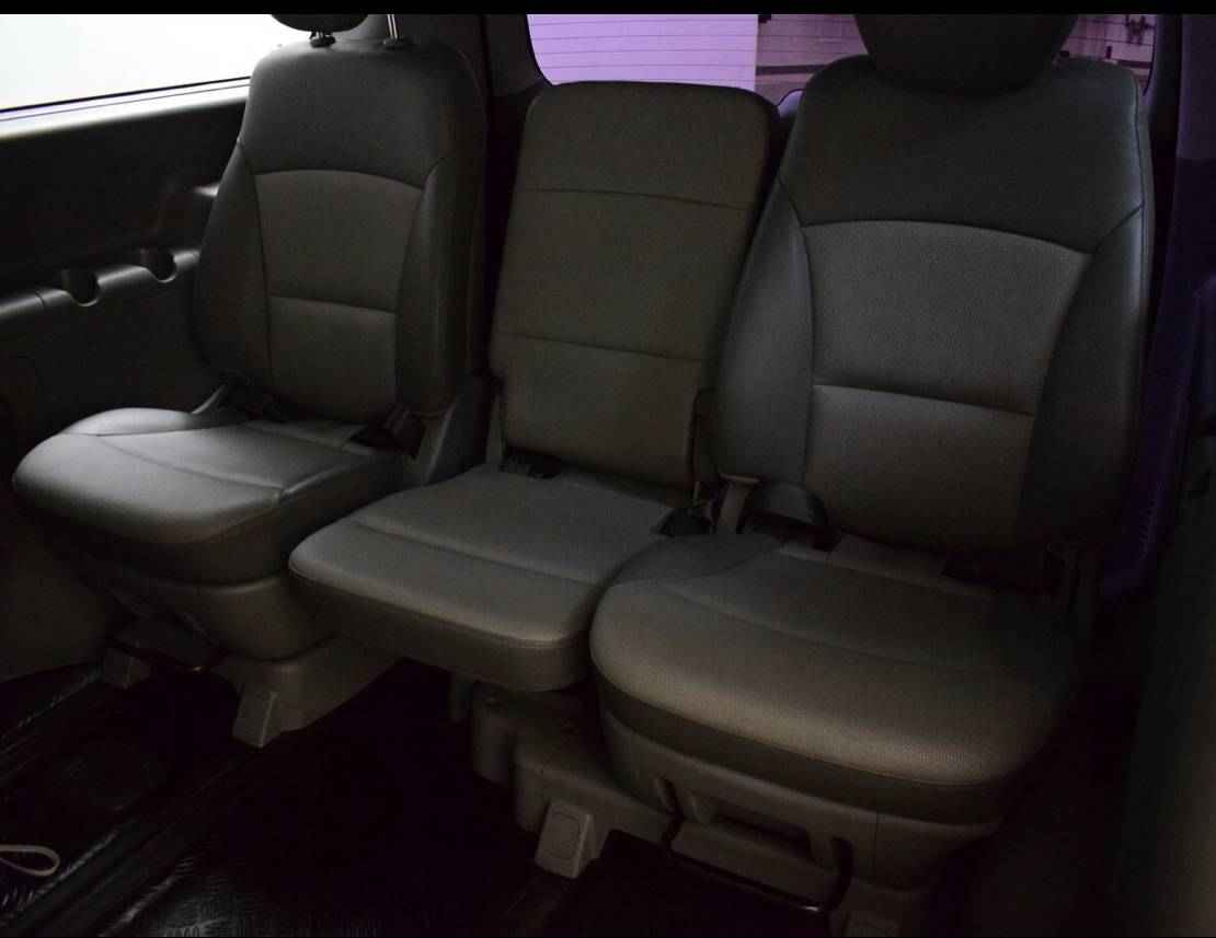 Hyundai Grand Starex, I