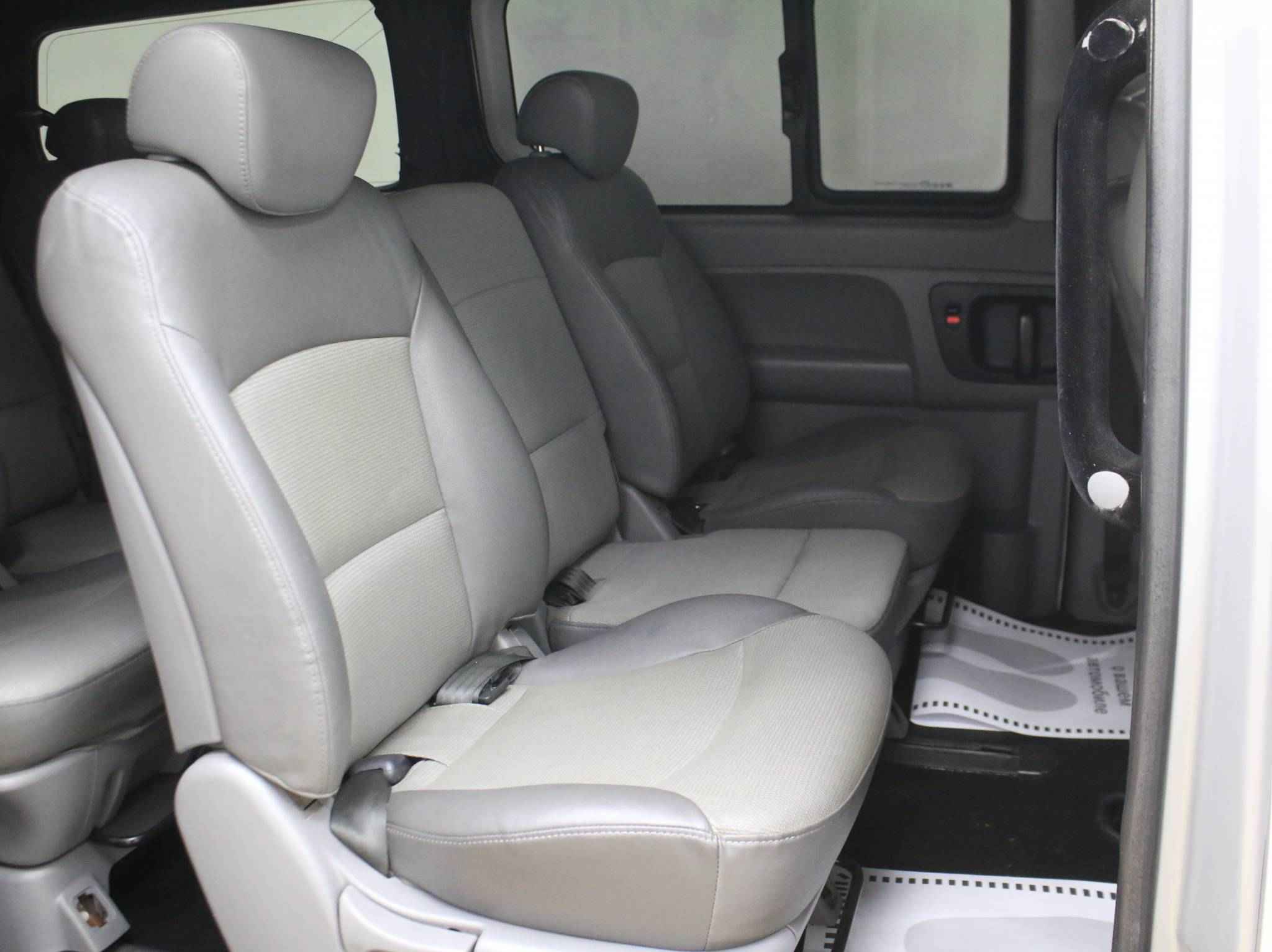 Hyundai Grand Starex, I