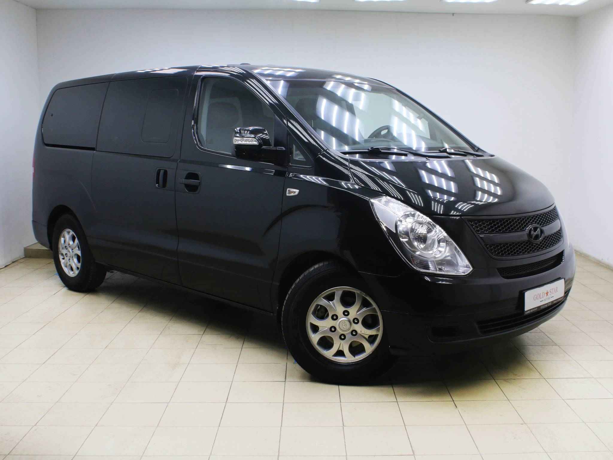 Hyundai Grand Starex, I