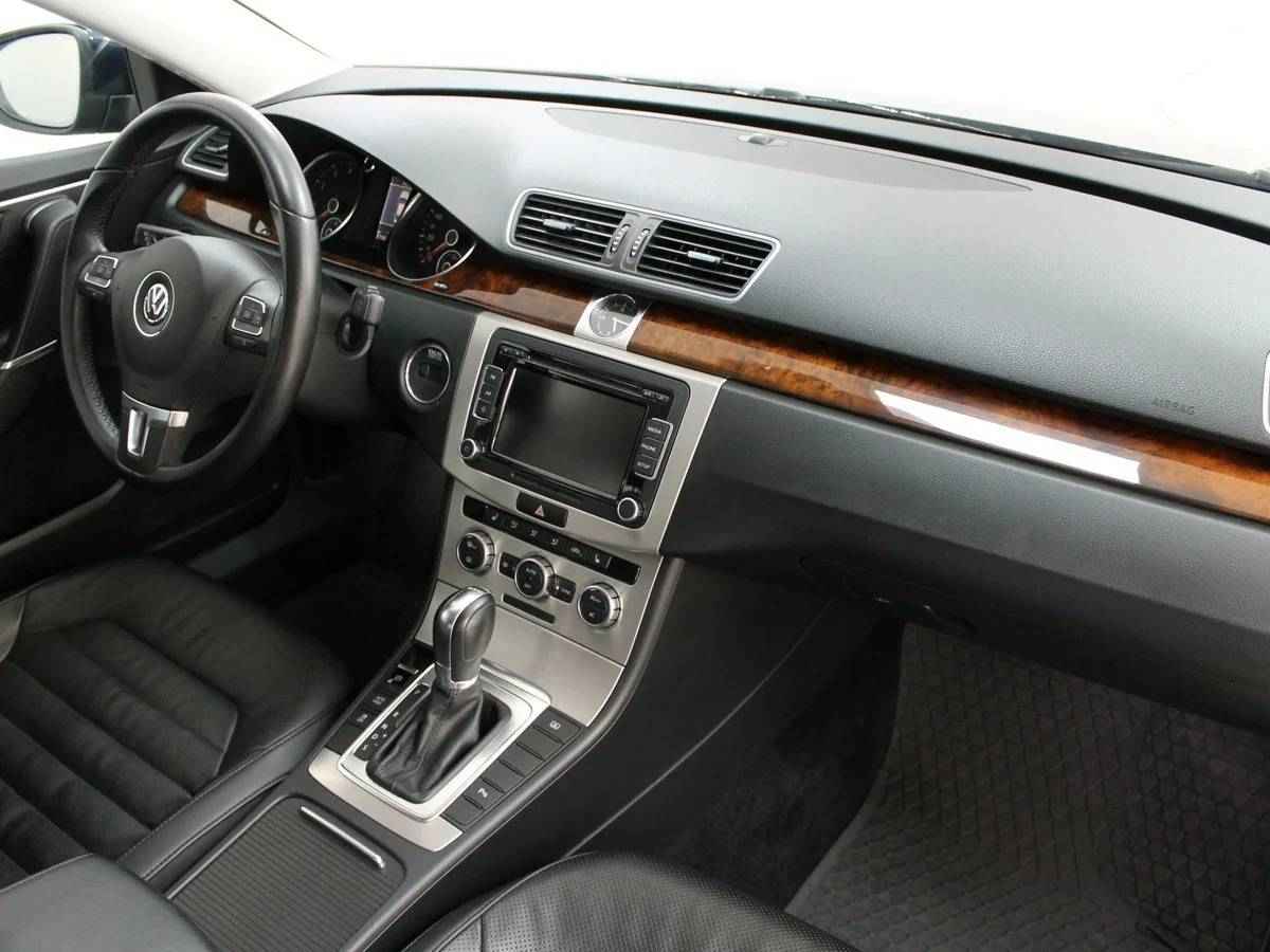 Volkswagen Passat, B7