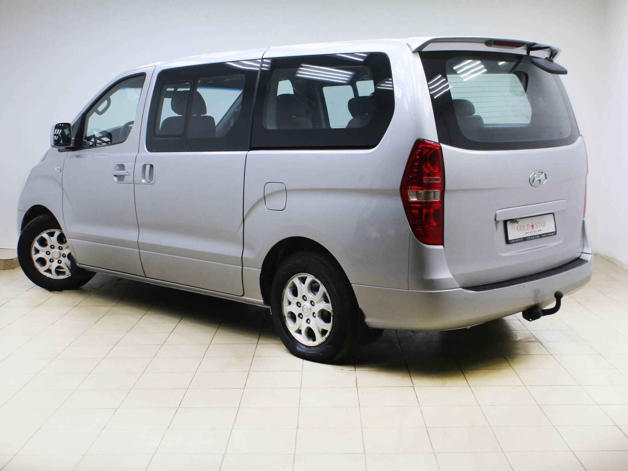 Hyundai Grand Starex, I