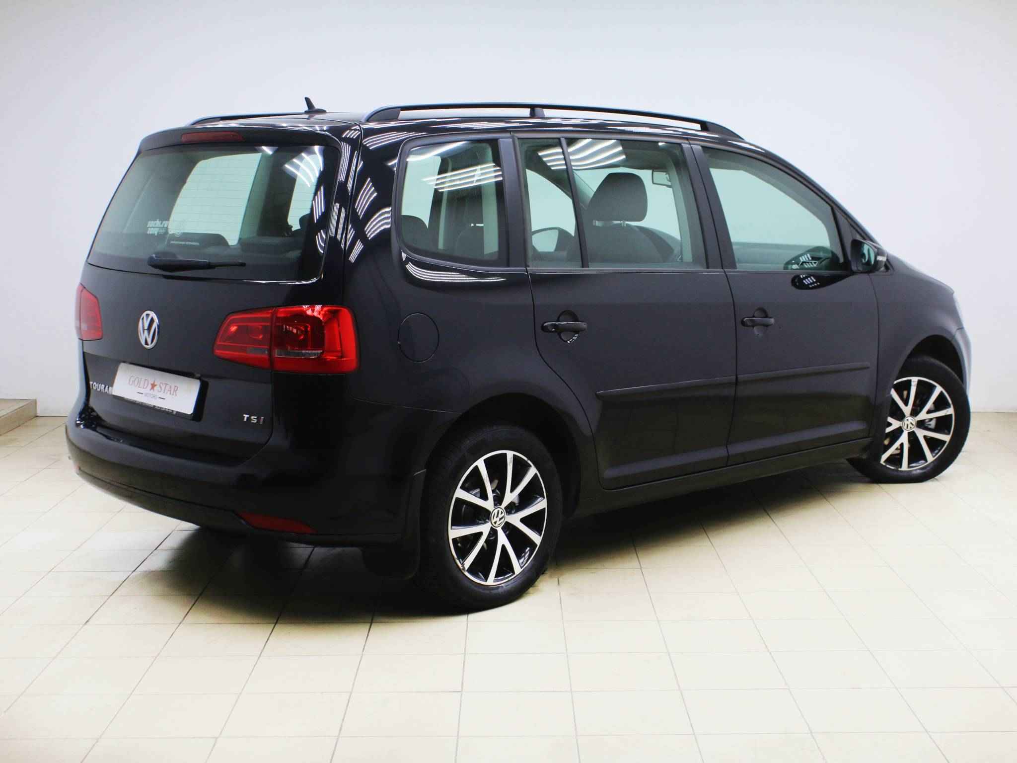 Volkswagen Touran, II