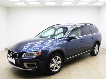 Volvo XC70, II
