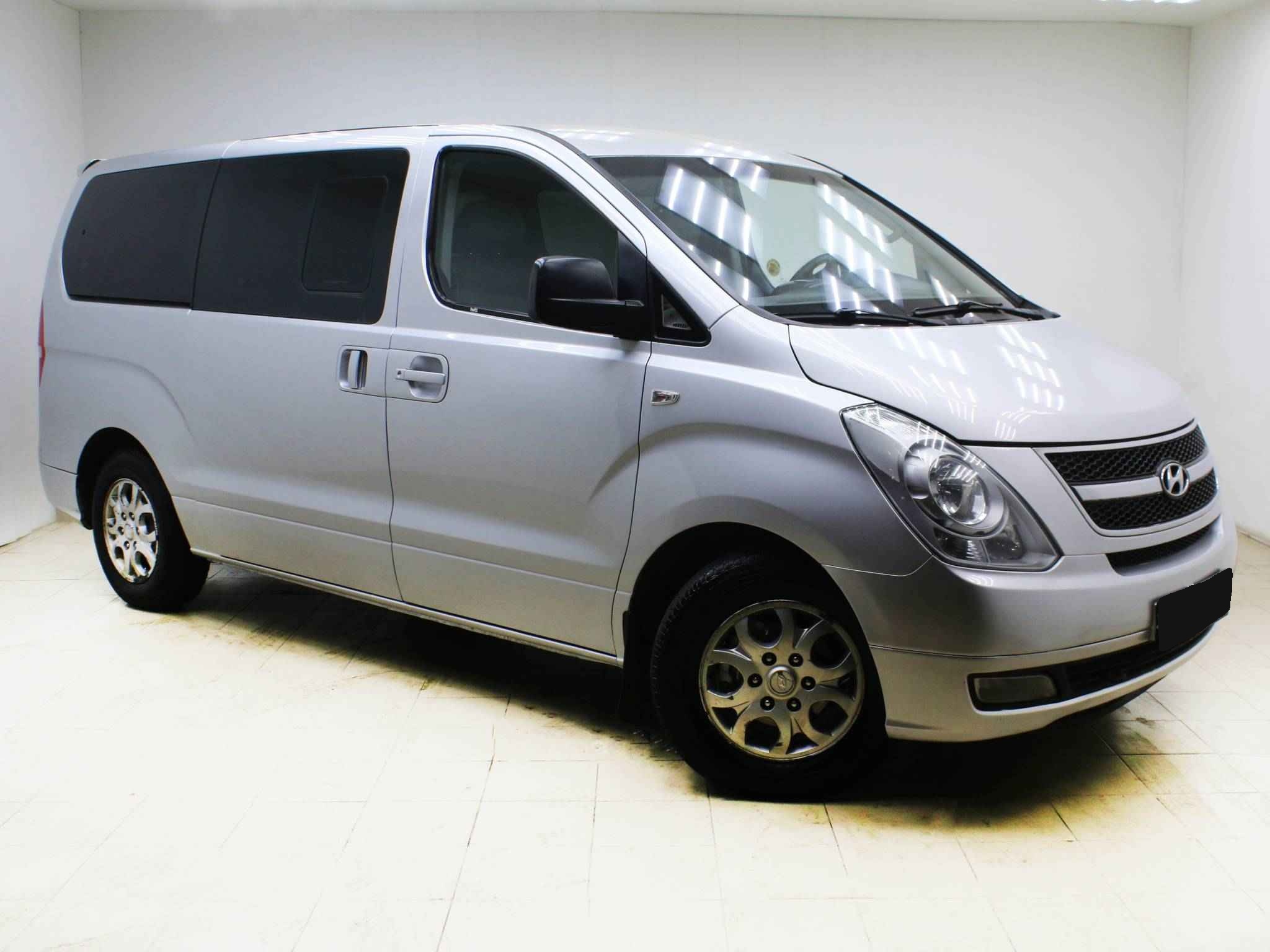 Hyundai H-1, II