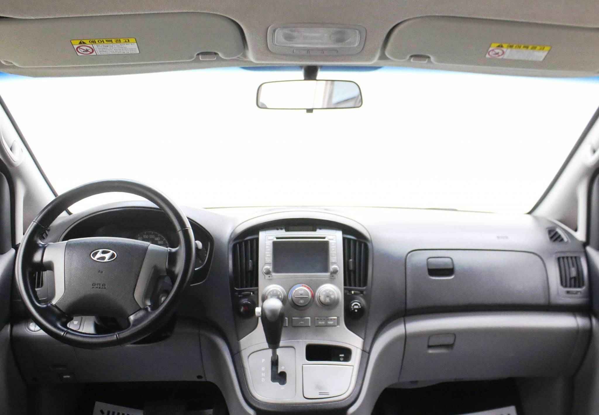 Hyundai Grand Starex, I