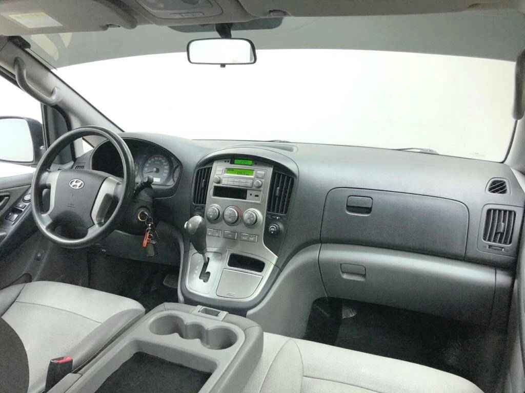 Hyundai Grand Starex, I