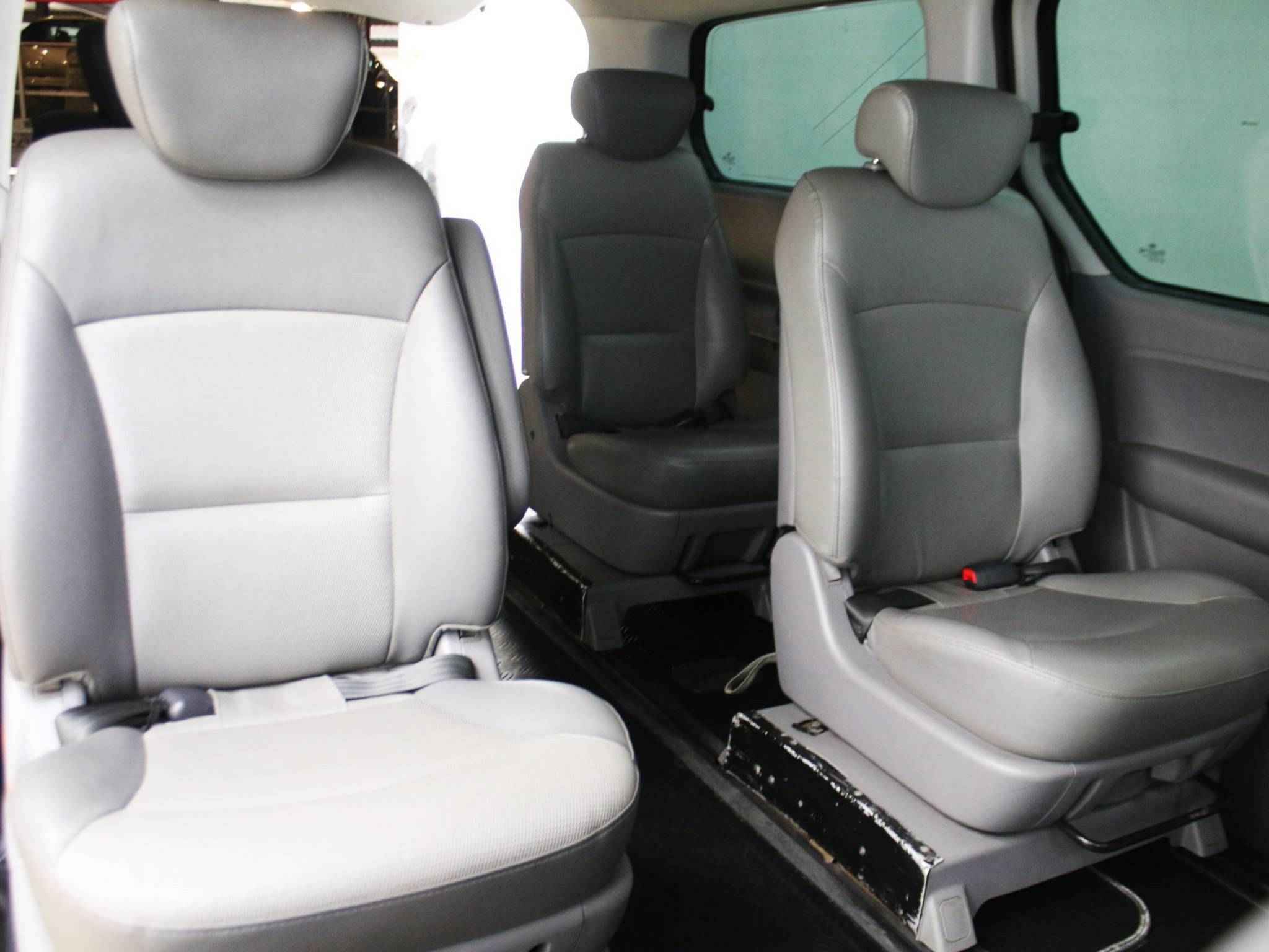 Hyundai Grand Starex, I