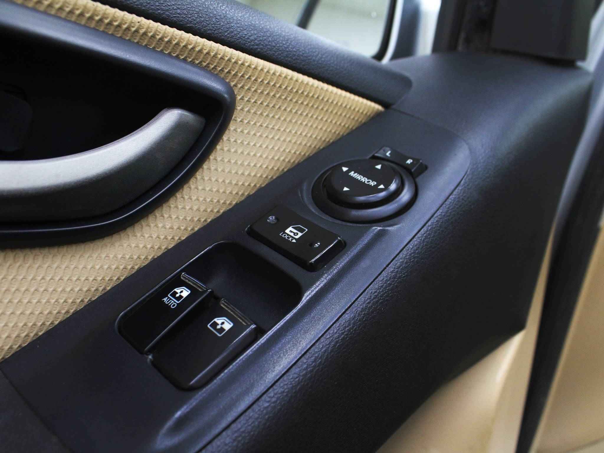 Hyundai Grand Starex, I