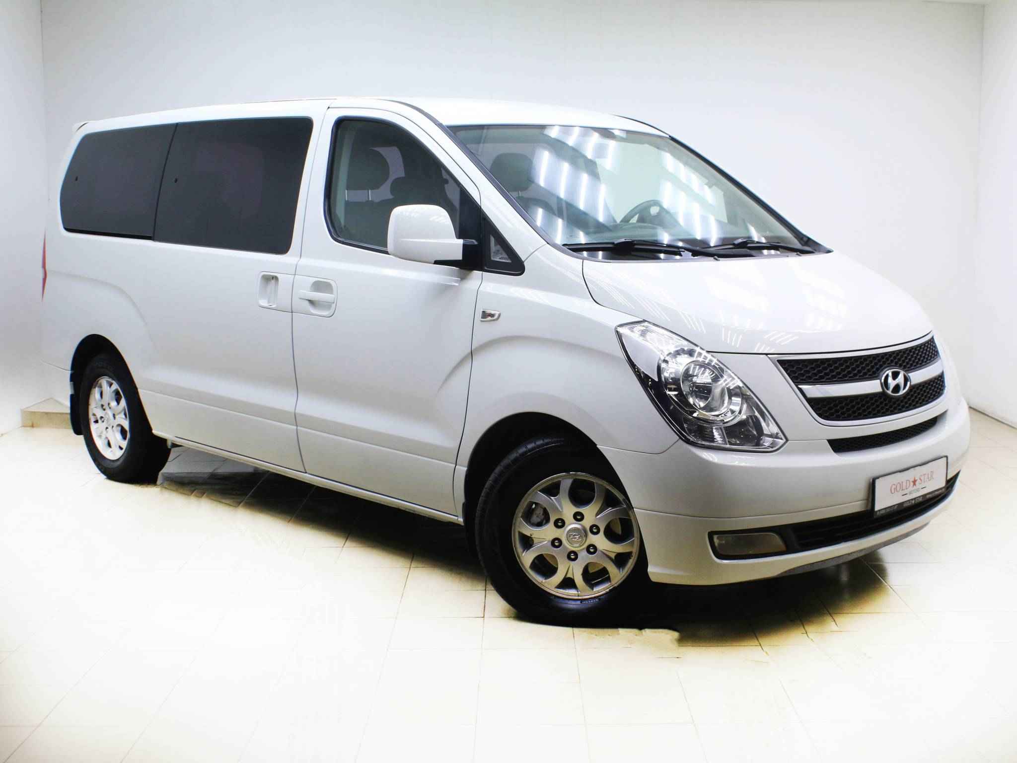 Hyundai Grand Starex, I