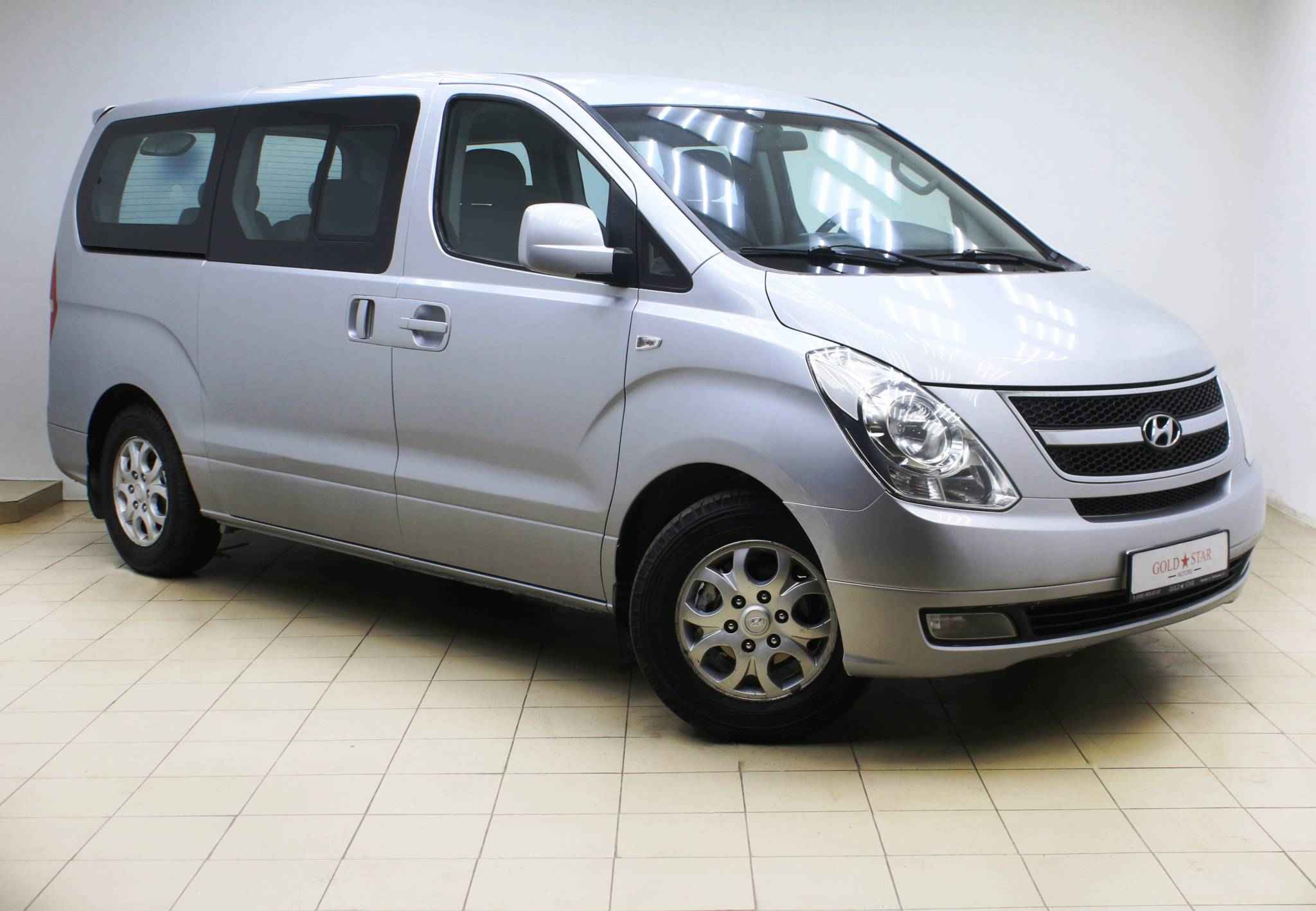 Hyundai Grand Starex, I