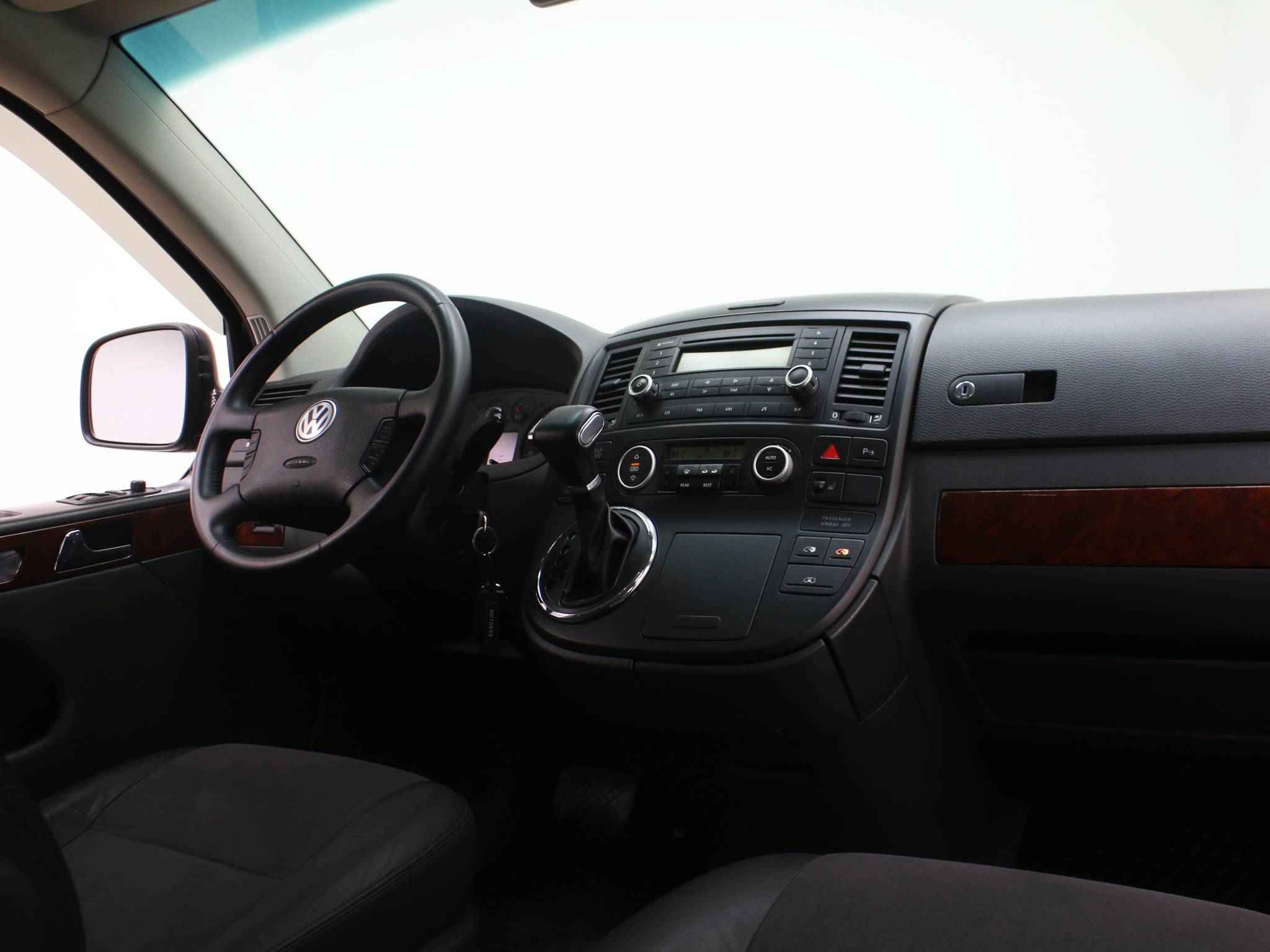 Volkswagen Multivan, T5